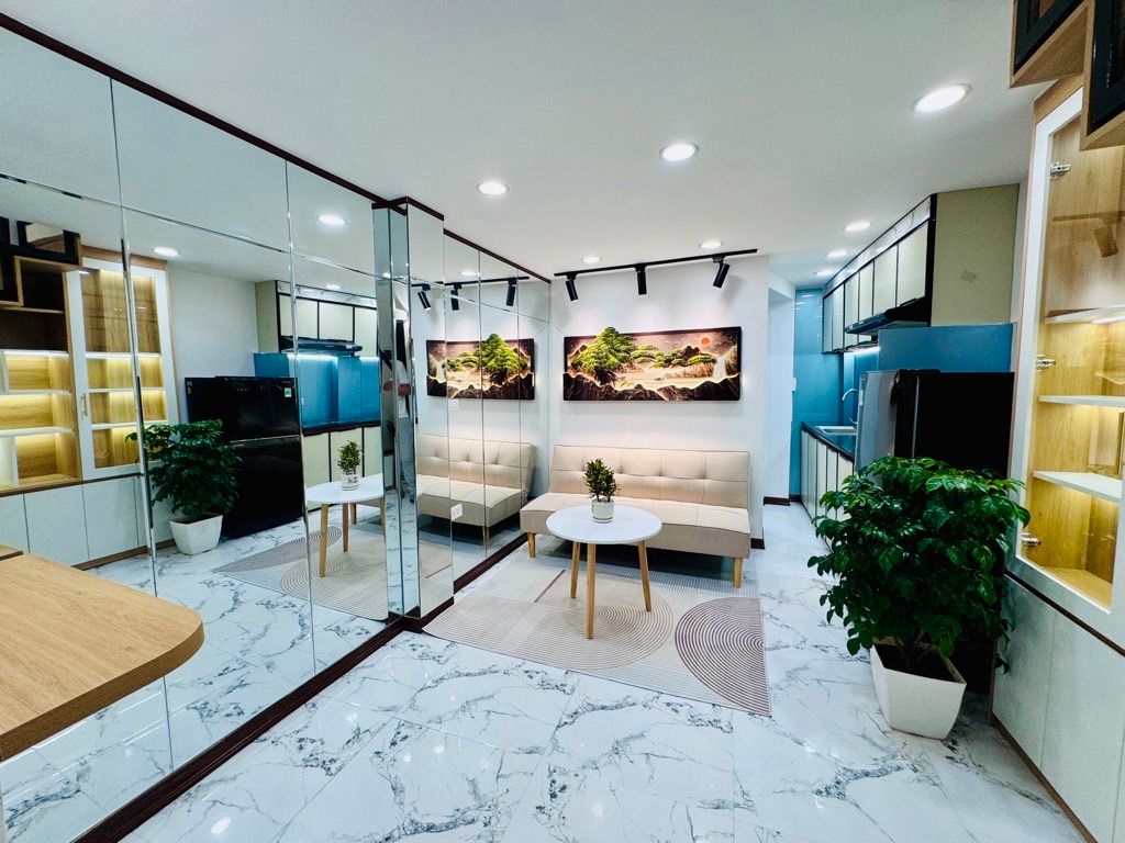 Bán nhà Vũ Hữu - diện tích 20,5m2 4 tầng - Ngõ 2,2m thông kinh doanh - giá 5,5 tỷ