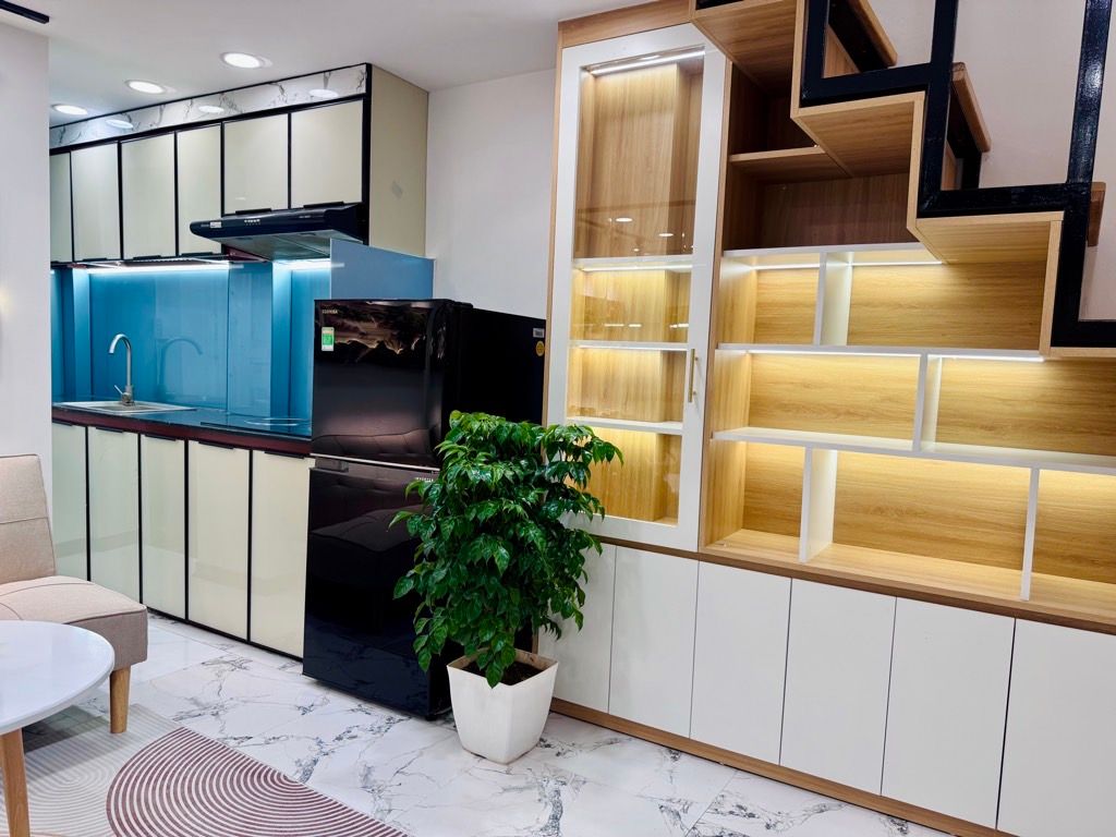 Bán nhà Vũ Hữu - diện tích 20,5m2 4 tầng - Ngõ 2,2m thông kinh doanh - giá 5,5 tỷ