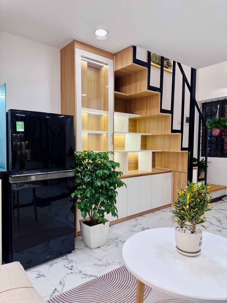 Bán nhà Vũ Hữu - diện tích 20,5m2 4 tầng - Ngõ 2,2m thông kinh doanh - giá 5,5 tỷ