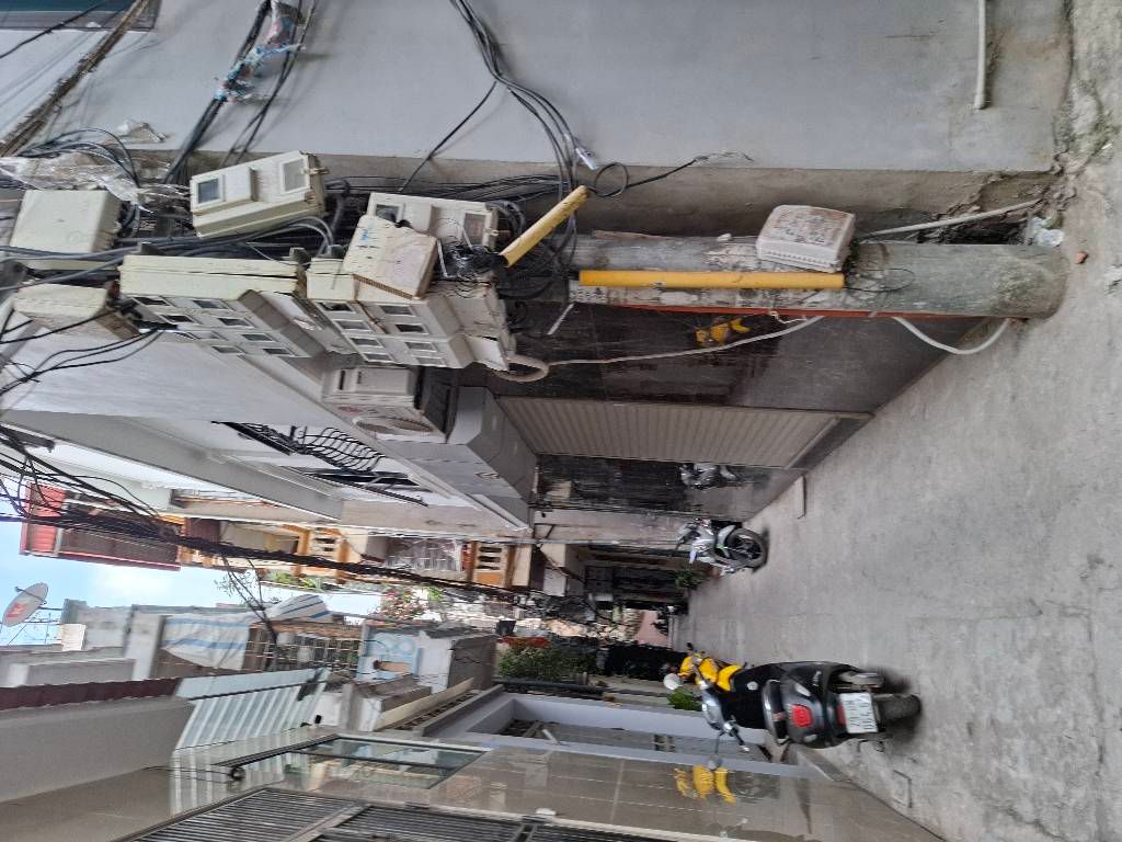 Bán nhà Kim Giang - diện tích 39m2 7 tầng - Lô góc, thang máy - giá 15,6 tỷ