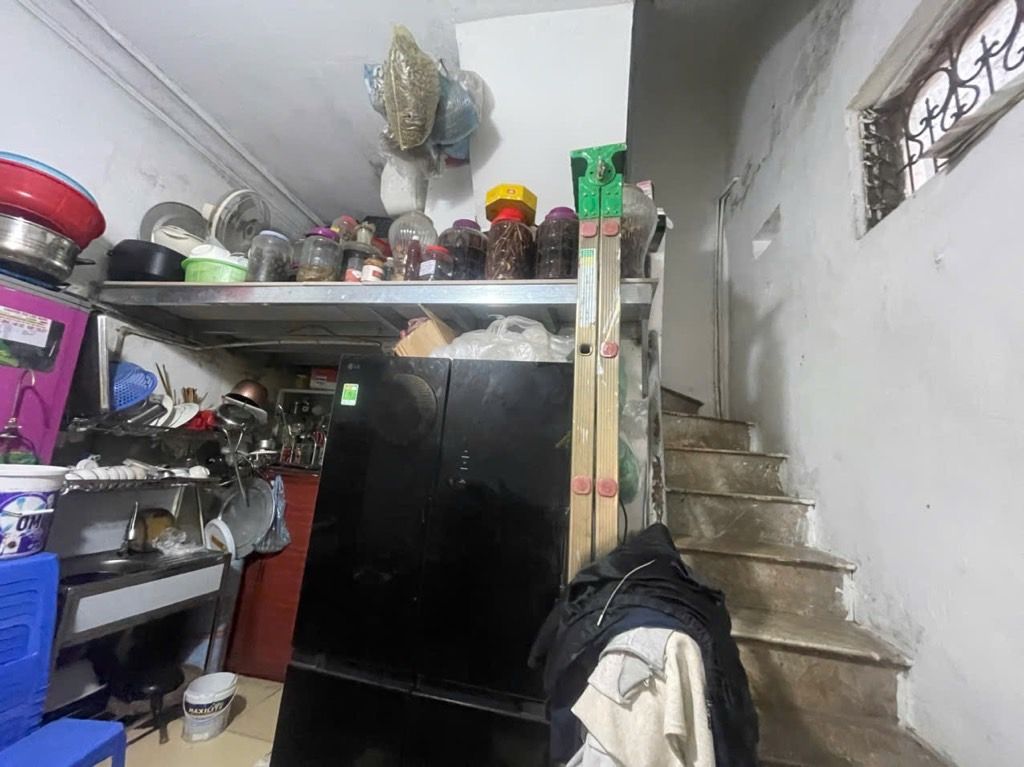 Bán nhà Vân Đồn - diện tích 31m2 3 tầng - Mặt phố - giá 14,5 tỷ