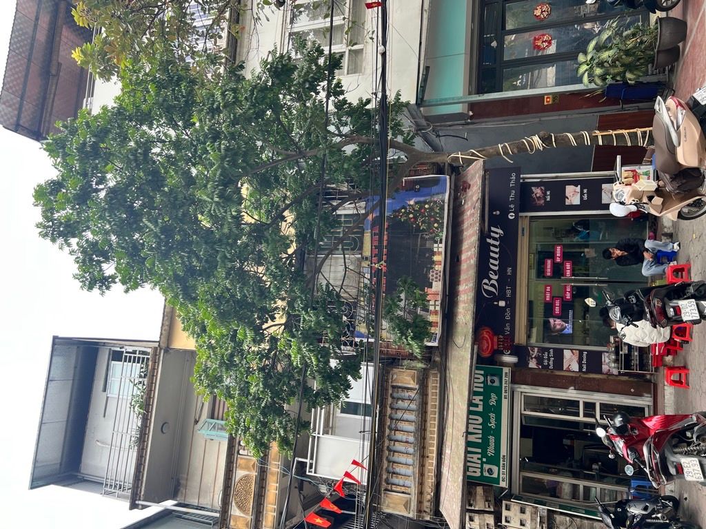 Bán nhà Vân Đồn - diện tích 31m2 3 tầng - Mặt phố - giá 14,5 tỷ