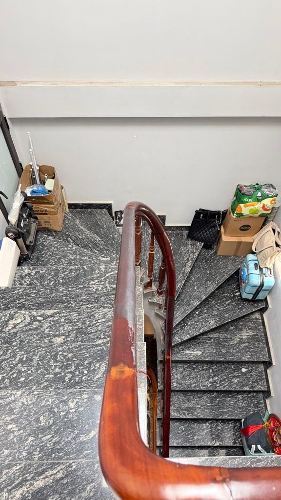 Bán nhà Phố 8/3 - diện tích 36m2 4 tầng - Mặt phố kinh doanh sầm uất - giá 13,5 tỷ