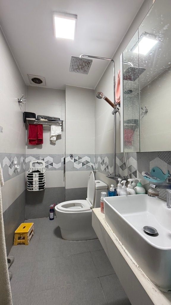 Bán nhà Phố 8/3 - diện tích 36m2 4 tầng - Mặt phố kinh doanh sầm uất - giá 13,5 tỷ