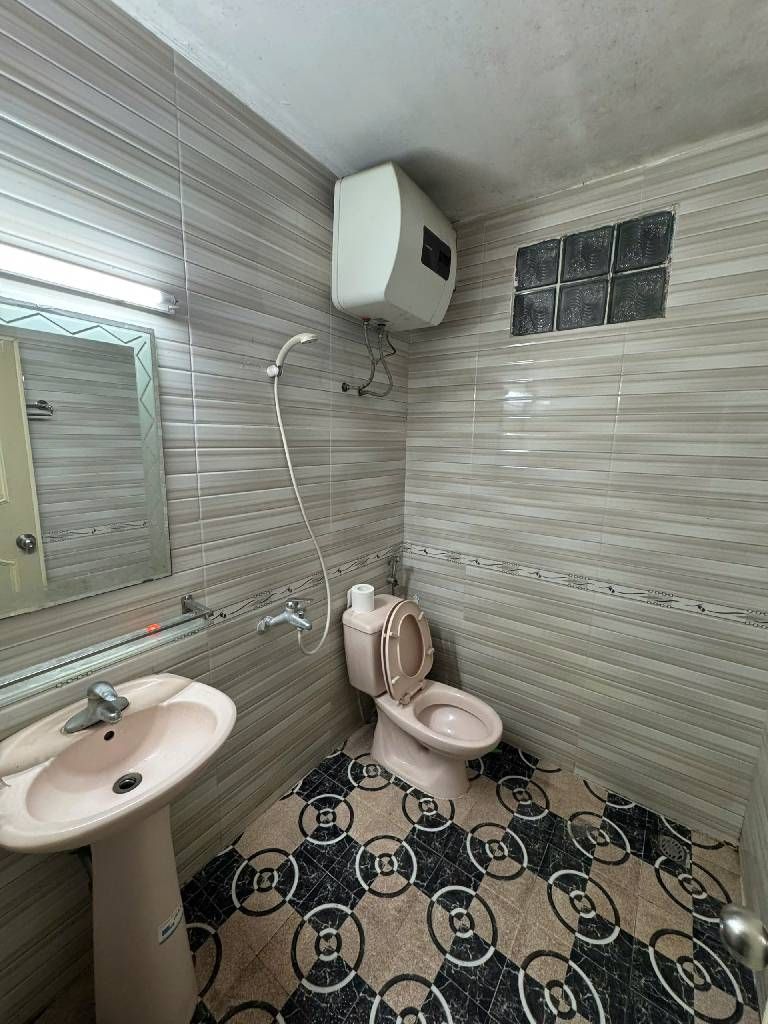 Bán nhà Yên Lạc - diện tích 58.7m2 3 tầng - Kinh doanh online - giá 12,6 tỷ