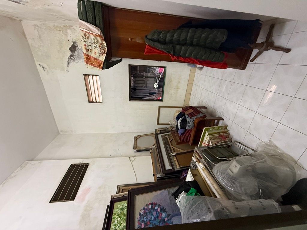 Bán nhà Tân Mai - diện tích 80m2 2 tầng - Nhà đẹp hiếm có - giá 4,3 tỷ