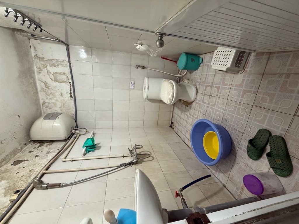 Bán nhà Tân Mai - diện tích 80m2 2 tầng - Nhà đẹp hiếm có - giá 4,3 tỷ