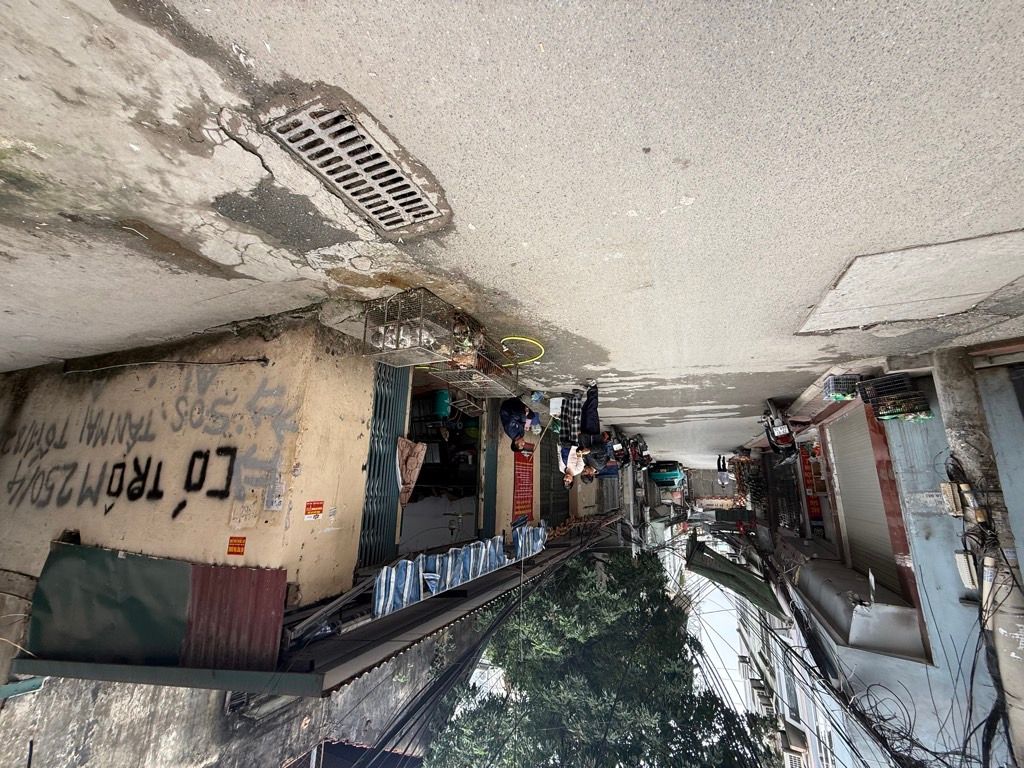 Bán nhà Tân Mai - diện tích 80m2 2 tầng - Nhà đẹp hiếm có - giá 4,3 tỷ