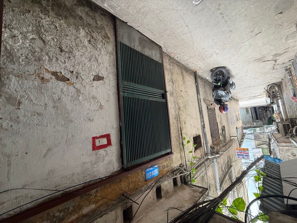 Bán nhà Tân Mai - diện tích 80m2 2 tầng - Nhà đẹp hiếm có - giá 4,3 tỷ