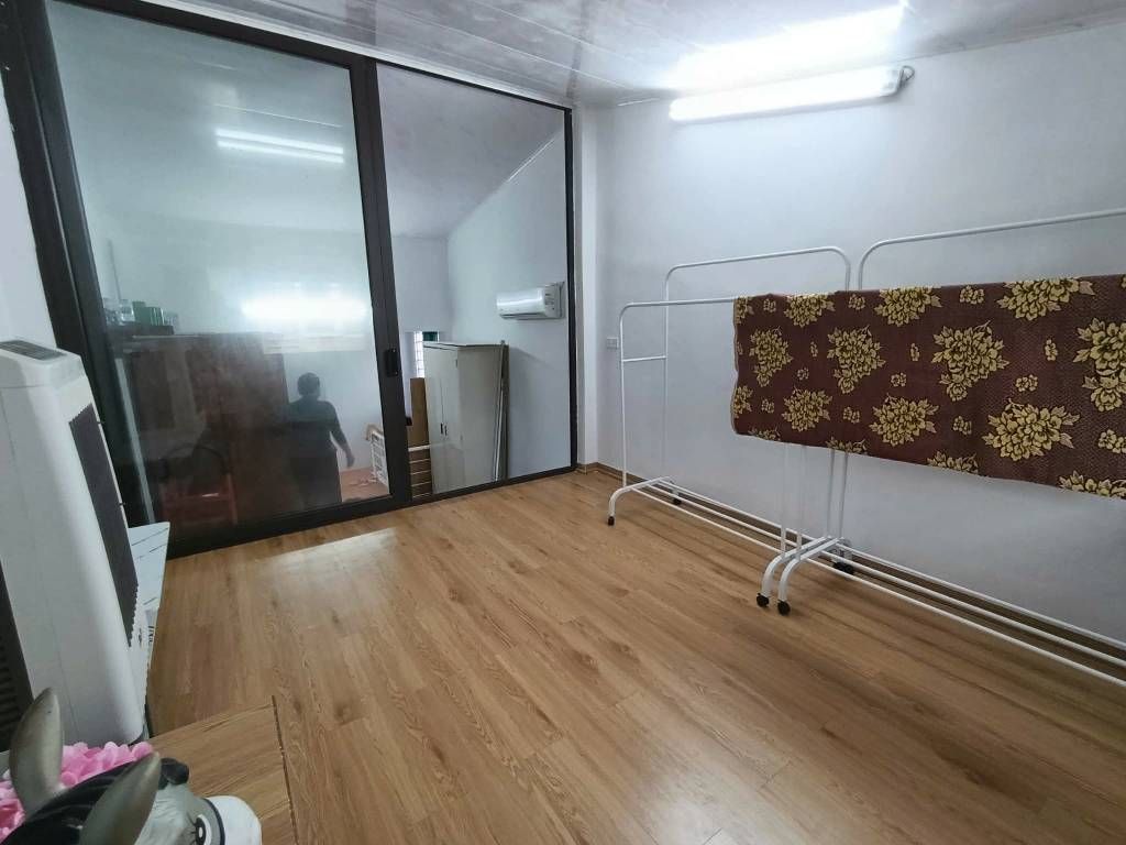 Bán nhà Nguyễn Chính - diện tích 30m2 2 tầng - Ô TÔ TRÁNH - giá 3,6 tỷ