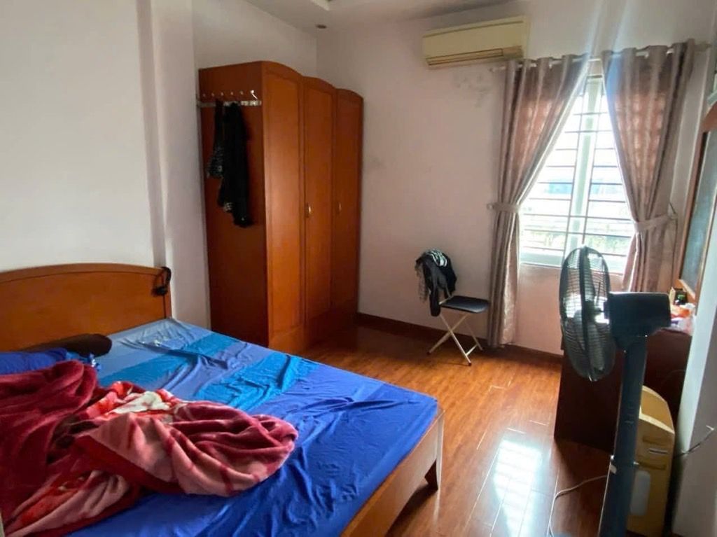 Bán nhà Nguyễn Trãi - diện tích 28m2 5 tầng - Mặt phố trung tâm quận - giá 19 tỷ