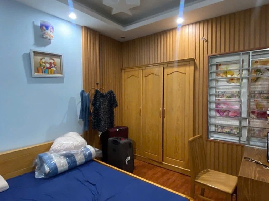 Bán nhà Nguyễn Trãi - diện tích 28m2 5 tầng - Mặt phố trung tâm quận - giá 19 tỷ