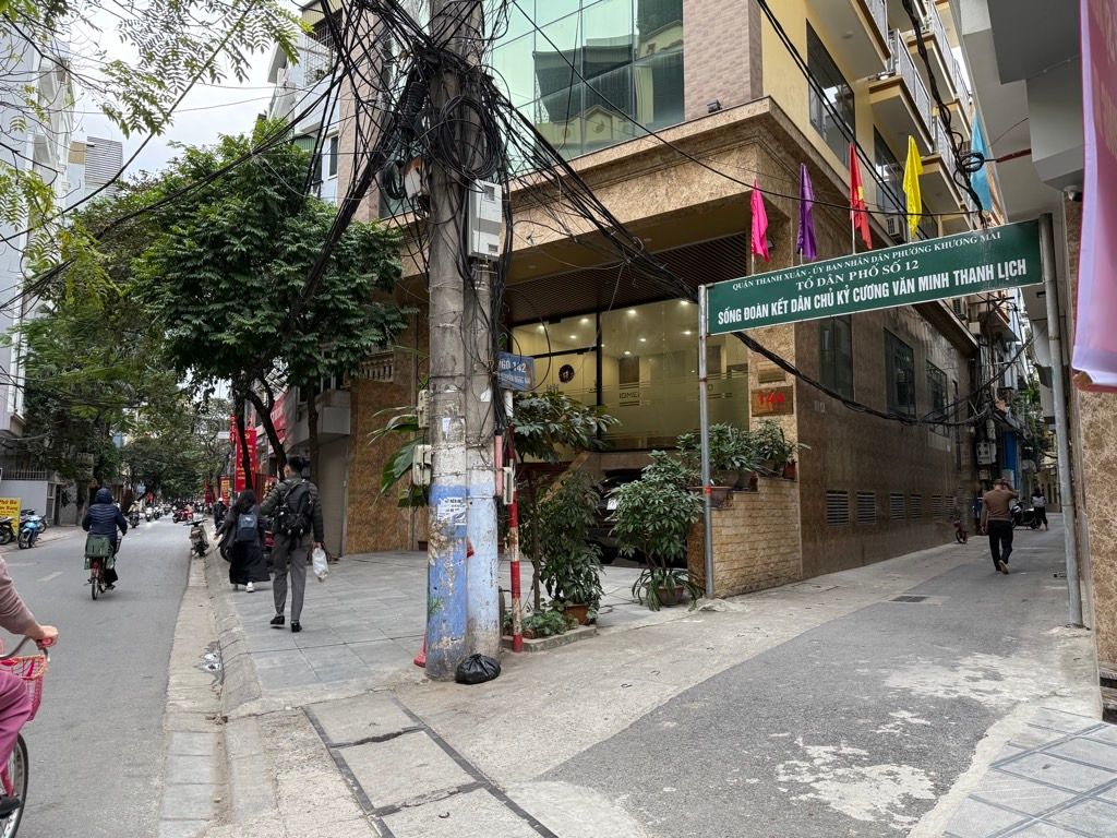 Bán nhà Nguyễn Ngọc Nại - diện tích 21.3m2 2 tầng - Ô TÔ QUA NHÀ - giá 7,9 tỷ