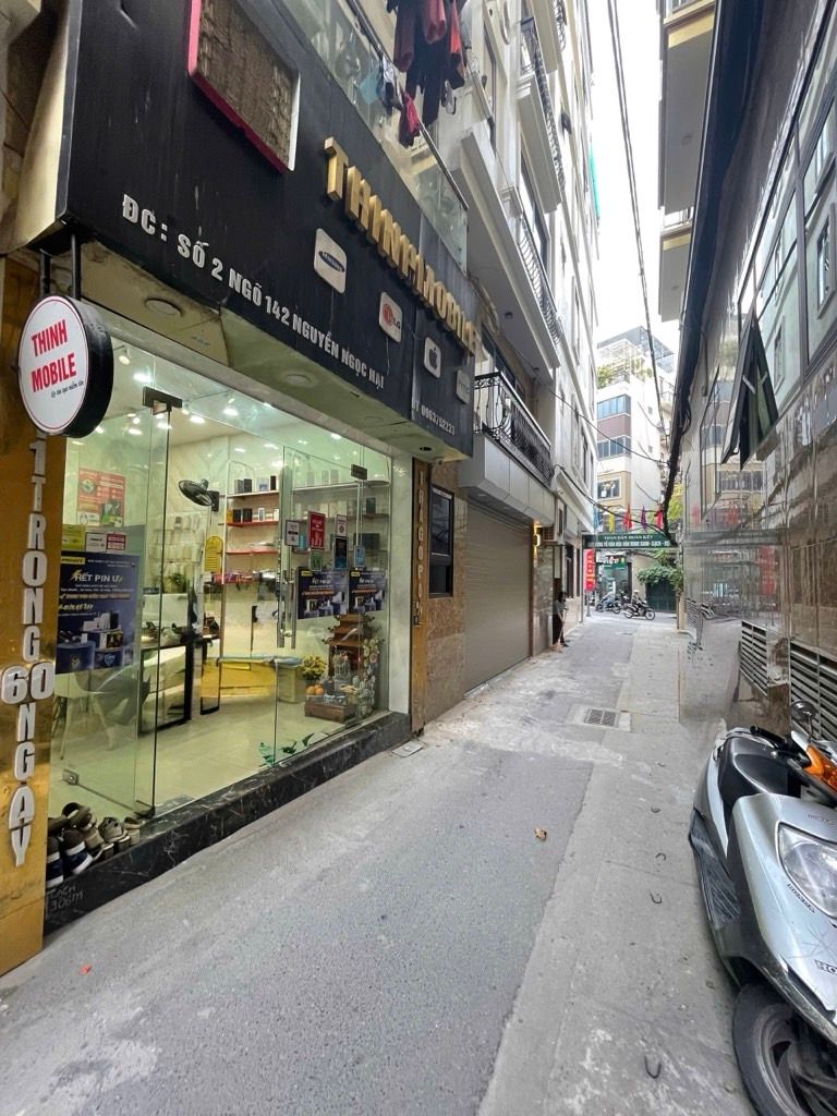 Bán nhà Nguyễn Ngọc Nại - diện tích 21.3m2 2 tầng - Ô TÔ QUA NHÀ - giá 7,9 tỷ