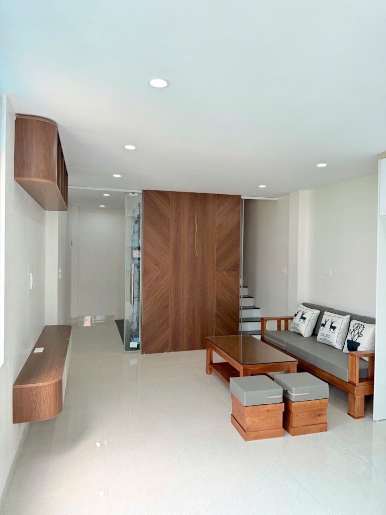 Bán nhà Bùi Xương Trạch - diện tích 30.2m2 6 tầng - Mặt phố kinh doanh - giá 12,3 tỷ