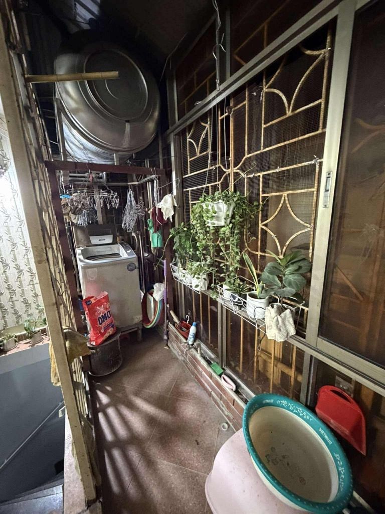 Bán nhà Ngõ Quỳnh - diện tích 9,5m2 4 tầng - ô tô đỗ cửa - giá 3,8 tỷ