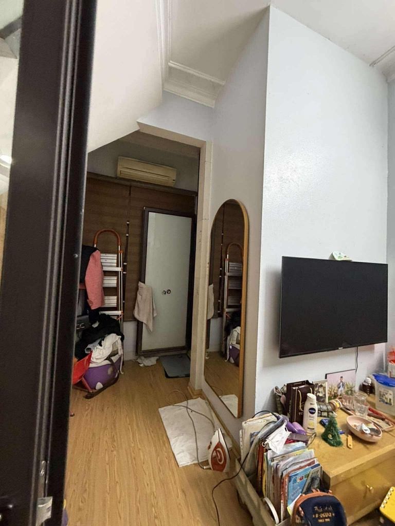 Bán nhà Ngõ Quỳnh - diện tích 9,5m2 4 tầng - ô tô đỗ cửa - giá 3,8 tỷ