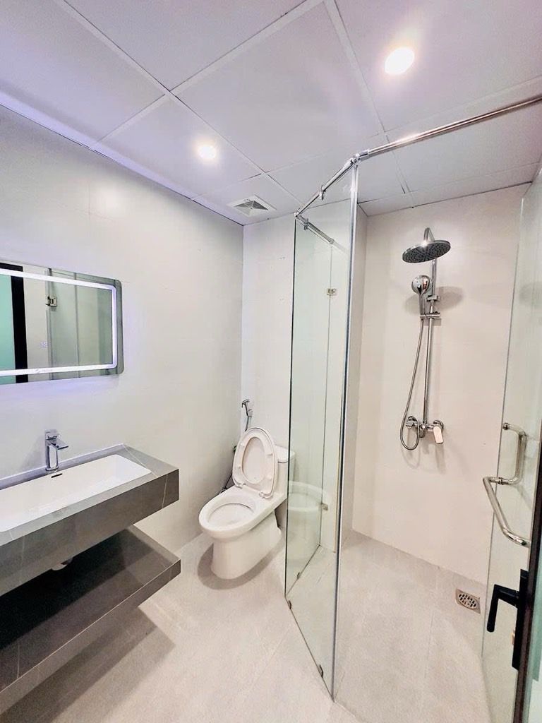 Bán nhà Bùi Xương Trạch - diện tích 47m2 6 tầng - Gara ô tô, thang máy - giá 18,3 tỷ