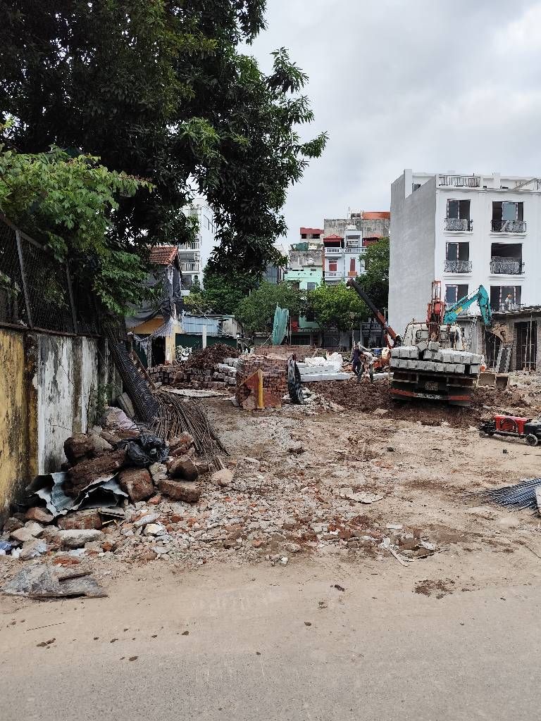 Bán nhà Giải Phóng - diện tích 31m2 5 tầng - THANG MÁY - PHÂN LÔ - LÔ GÓC - giá 7,7 tỷ