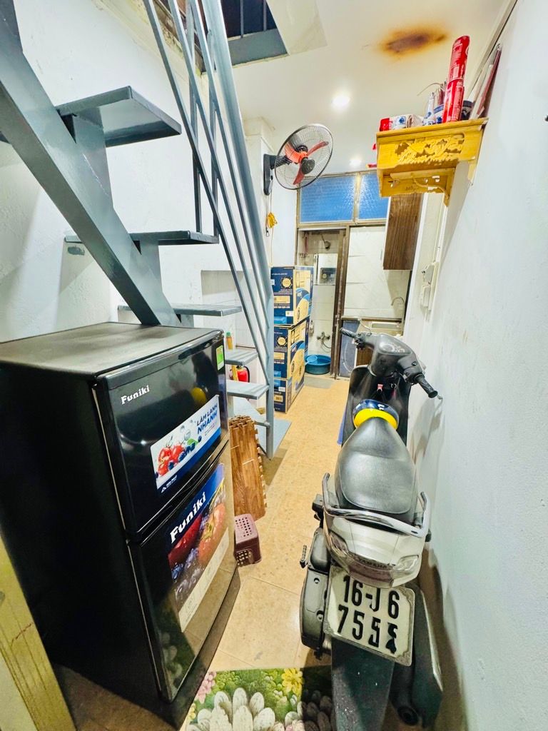 Bán nhà Văn Hương - diện tích 7,5m2 3 tầng - Nhà nhỏ xinh - giá 2,39 tỷ