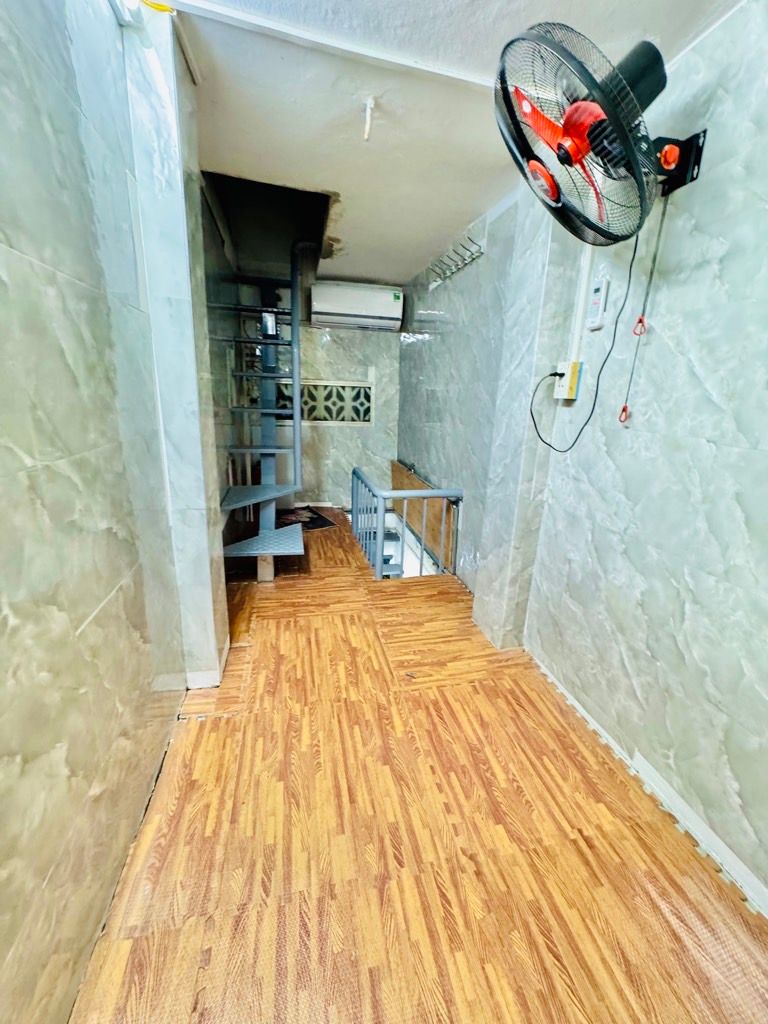 Bán nhà Văn Hương - diện tích 7,5m2 3 tầng - Nhà nhỏ xinh - giá 2,39 tỷ