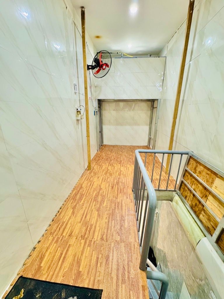 Bán nhà Văn Hương - diện tích 7,5m2 3 tầng - Nhà nhỏ xinh - giá 2,39 tỷ