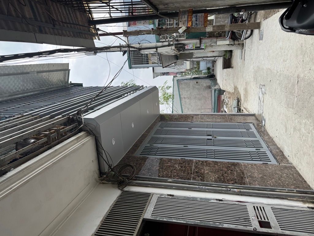 Bán nhà Định Công Thượng - diện tích 28m2 3 tầng - nhà đẹp ở ngay - giá 3 tỷ