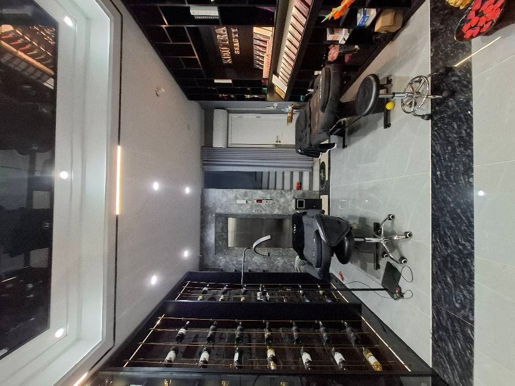 Bán nhà Kim Giang - diện tích 39m2 7 tầng - Lô góc, thang máy - giá 15,6 tỷ