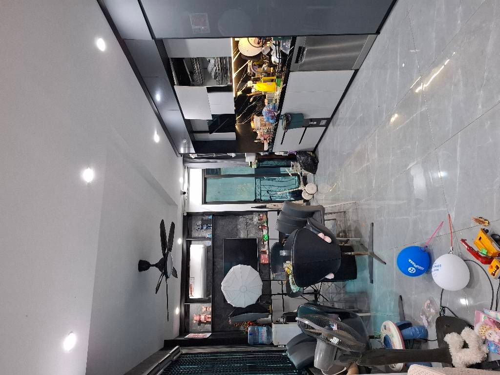 Bán nhà Kim Giang - diện tích 39m2 7 tầng - Lô góc, thang máy - giá 15,6 tỷ