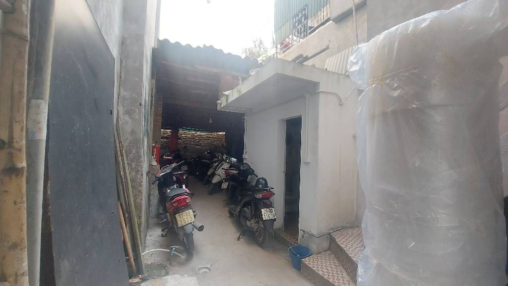 Bán nhà Ngõ chợ Khâm Thiên - diện tích 64m2 3 tầng - Lô góc - giá 6,8 tỷ