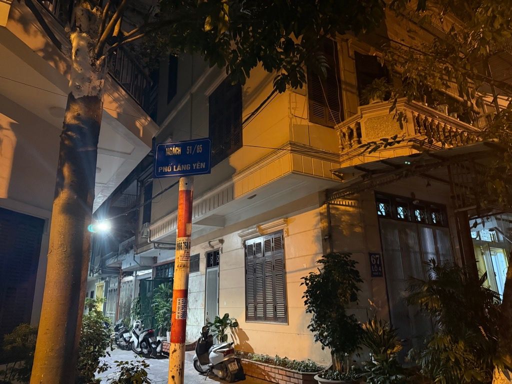 Bán nhà Lãng Yên - diện tích 30m2 5 tầng - Ô TÔ ĐỖ CỬA - giá 14,5 tỷ