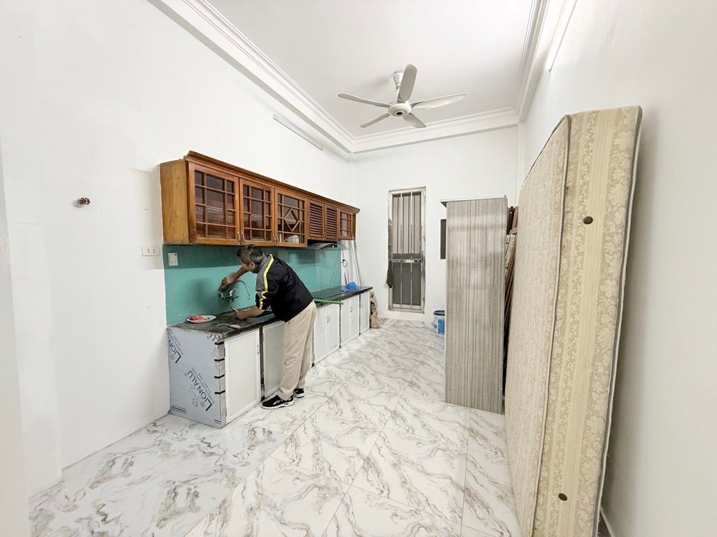 Bán nhà Hoàng Mai - diện tích 41m2 4 tầng - Ngõ rộng thoáng - giá 12,2 tỷ