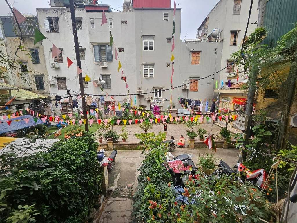 Bán nhà Vĩnh Hồ - diện tích 45m2 2 tầng - nhà tập thể B7 - giá 4 tỷ