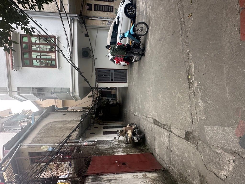 Bán nhà Lãng Yên - diện tích 27m2 4 tầng - Nhà xây mới, 3 phòng ngủ - giá 3,75 tỷ