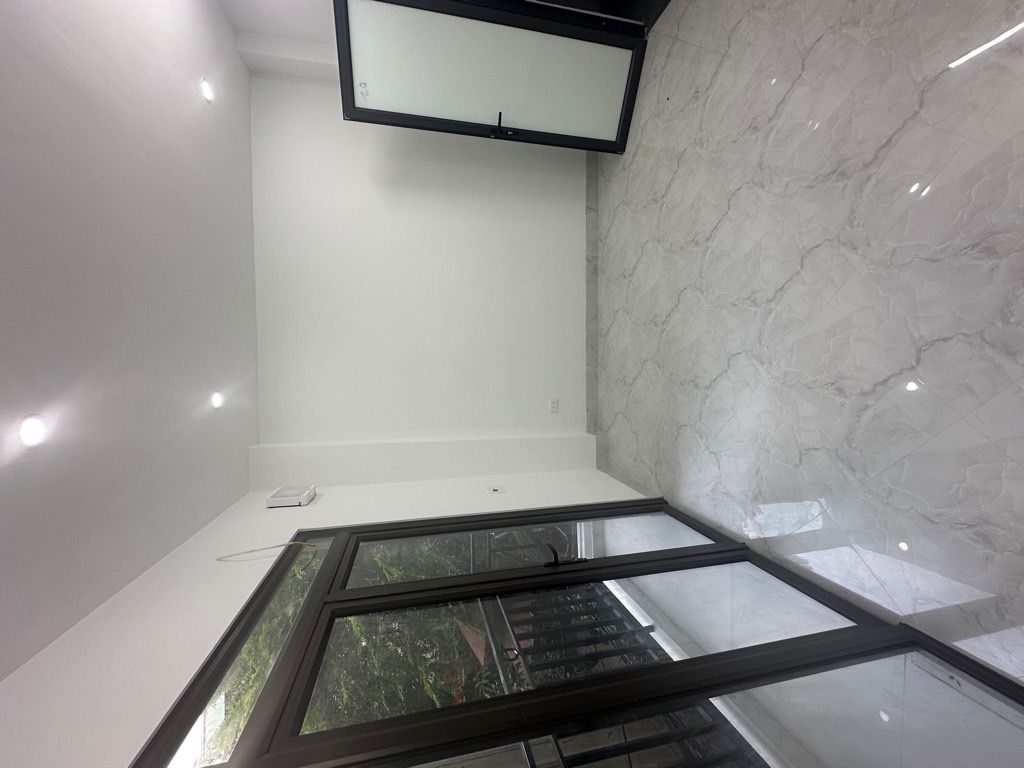 Bán nhà Lãng Yên - diện tích 27m2 4 tầng - Nhà xây mới, 3 phòng ngủ - giá 3,75 tỷ