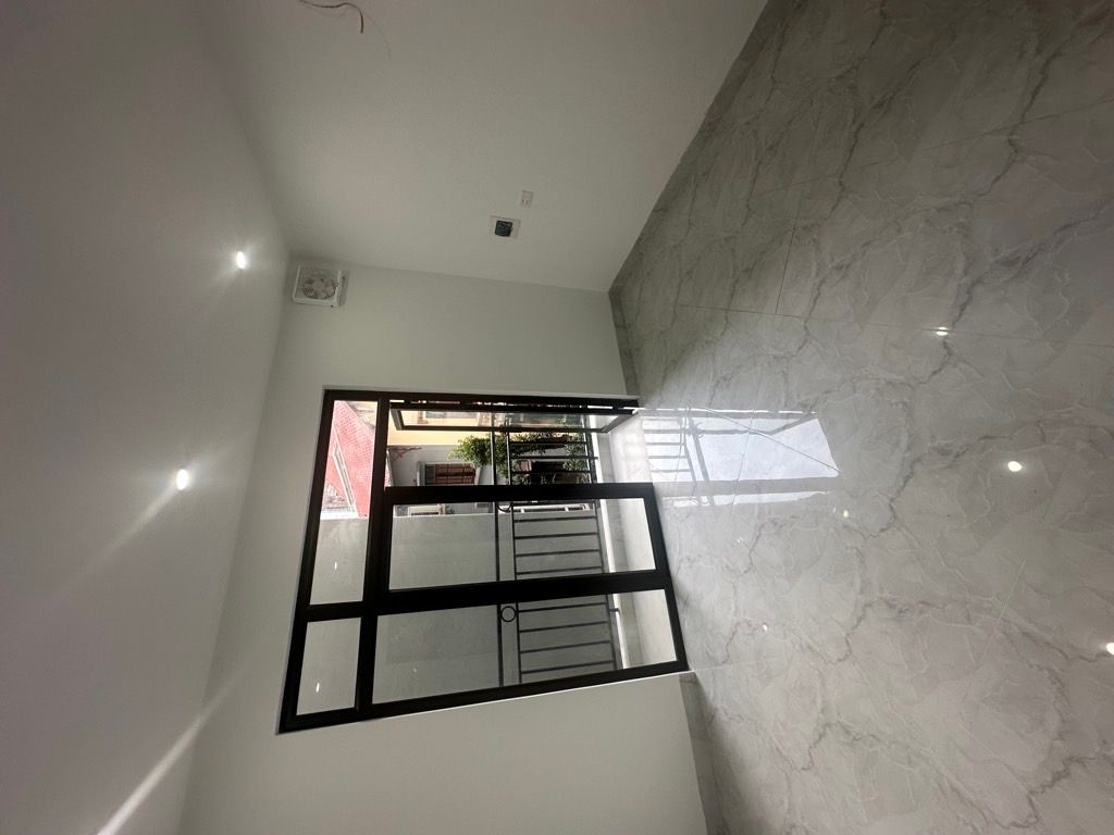 Bán nhà Lãng Yên - diện tích 27m2 4 tầng - Nhà xây mới, 3 phòng ngủ - giá 3,75 tỷ