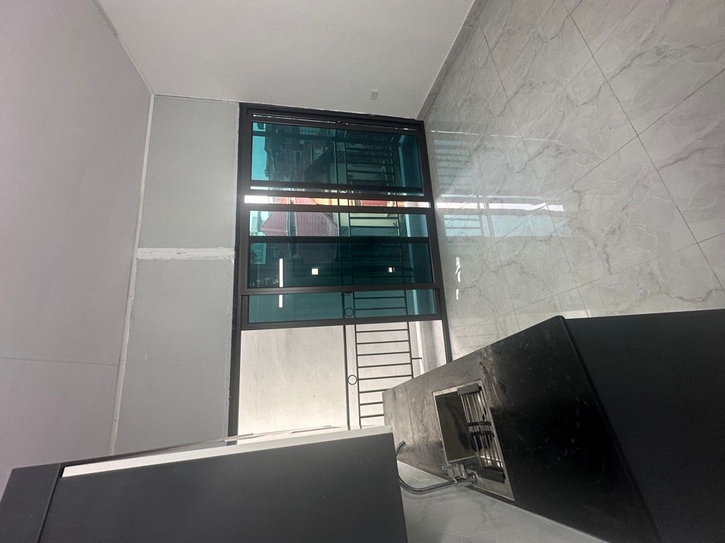 Bán nhà Lãng Yên - diện tích 27m2 4 tầng - Nhà xây mới, 3 phòng ngủ - giá 3,75 tỷ