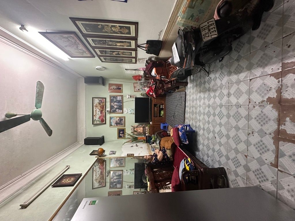 Bán nhà Hòa Bình - diện tích 34m2 3 tầng - Lô góc - giá 10 tỷ