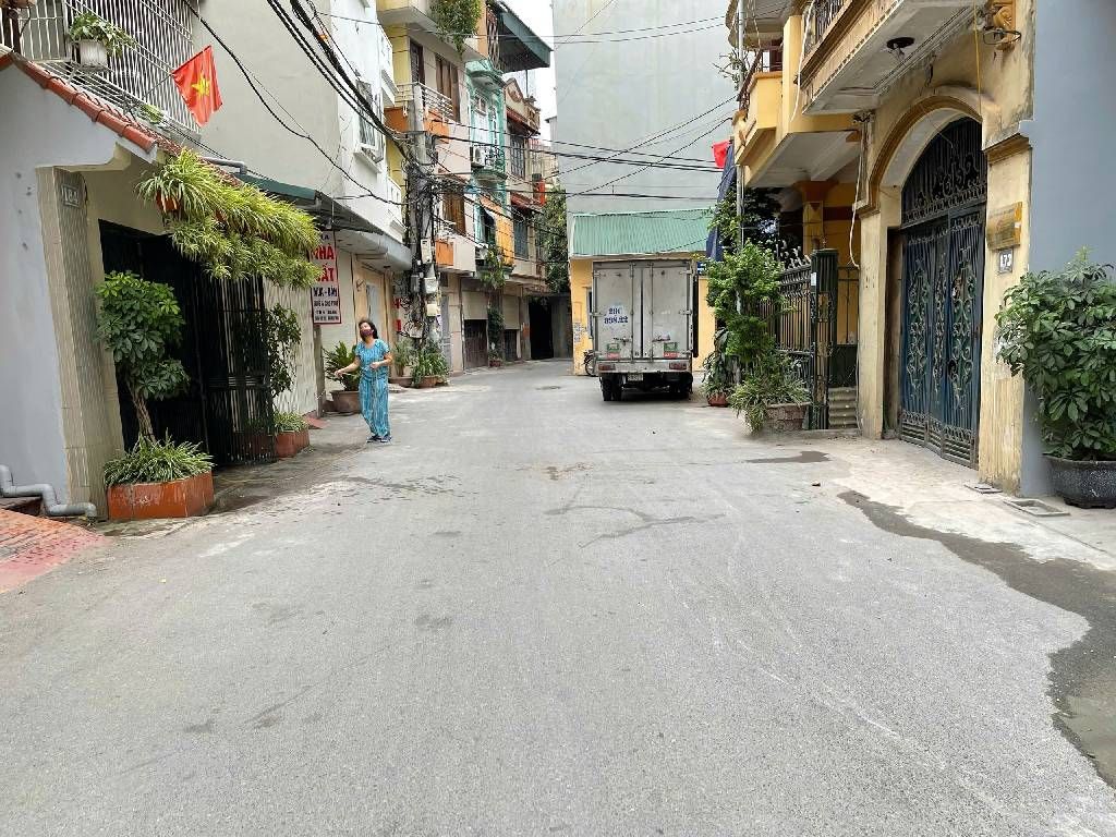 Bán nhà Trương Định - diện tích 50.2m2 4 tầng - Lô góc 2 mặt tiền - giá 20 tỷ