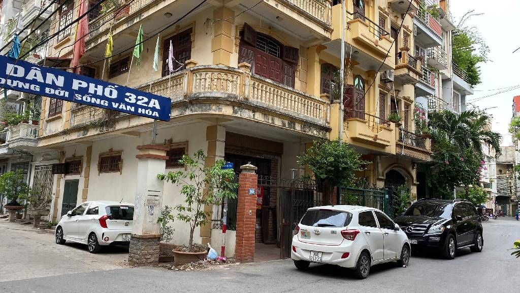 Bán nhà Trương Định - diện tích 50.2m2 4 tầng - Lô góc 2 mặt tiền - giá 20 tỷ