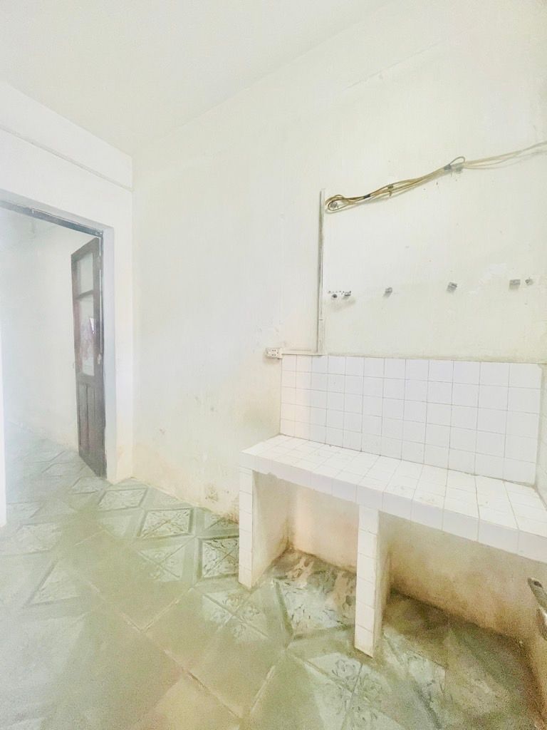 Bán nhà Lương Thế Vinh - diện tích 55m2 1 tầng - Ô TÔ ĐỖ CHÂN CẦU THANG - giá 3,9 tỷ