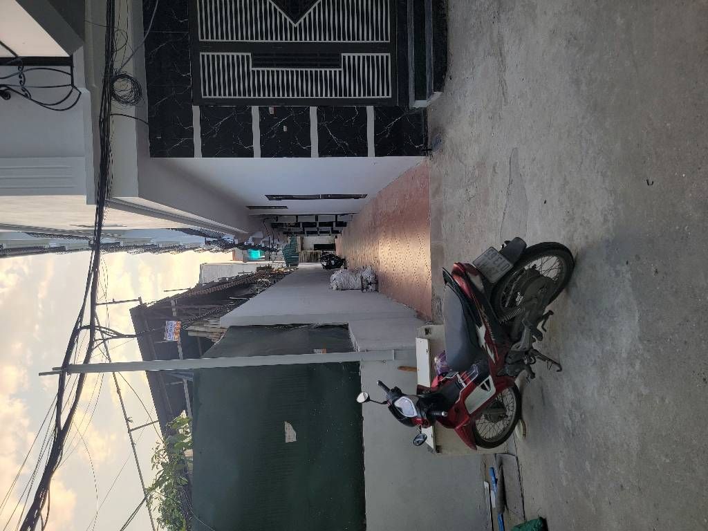 Bán nhà Thúy Lĩnh - diện tích 30m2 6 tầng - Ô TÔ ĐỖ CỔNG - giá 7,6 tỷ