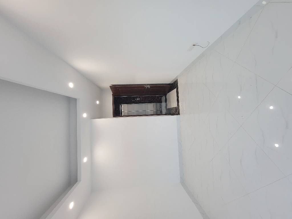 Bán nhà Thúy Lĩnh - diện tích 30m2 6 tầng - Ô TÔ ĐỖ CỔNG - giá 7,6 tỷ