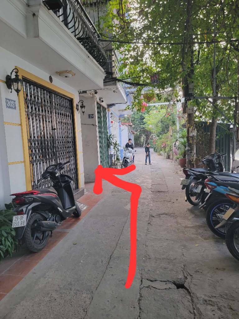 Bán nhà Trần Khát Chân - diện tích 12m2 4 tầng - Cạnh hồ Thanh Nhàn, công viên Võ Thị Sáu - giá 1,75 tỷ