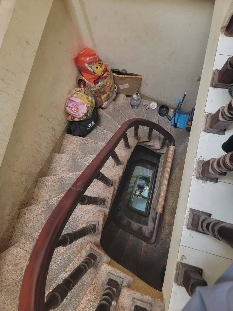 Bán nhà Yên Lãng - diện tích 21m2 4 tầng - ô tô tránh - giá 5 tỷ