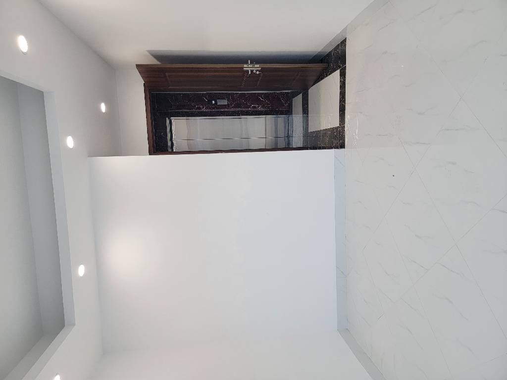 Bán nhà Thúy Lĩnh - diện tích 30m2 6 tầng - Ô TÔ ĐỖ CỔNG - giá 7,2 tỷ