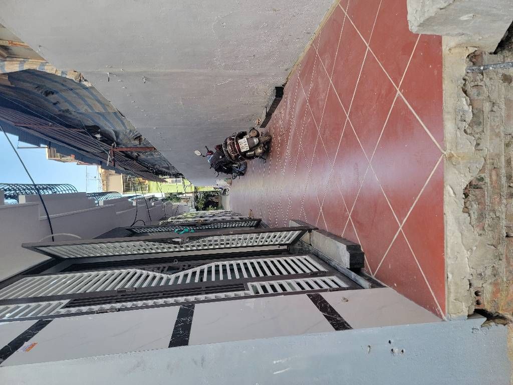 Bán nhà Thúy Lĩnh - diện tích 30m2 6 tầng - Ô TÔ ĐỖ CỔNG - giá 7,2 tỷ