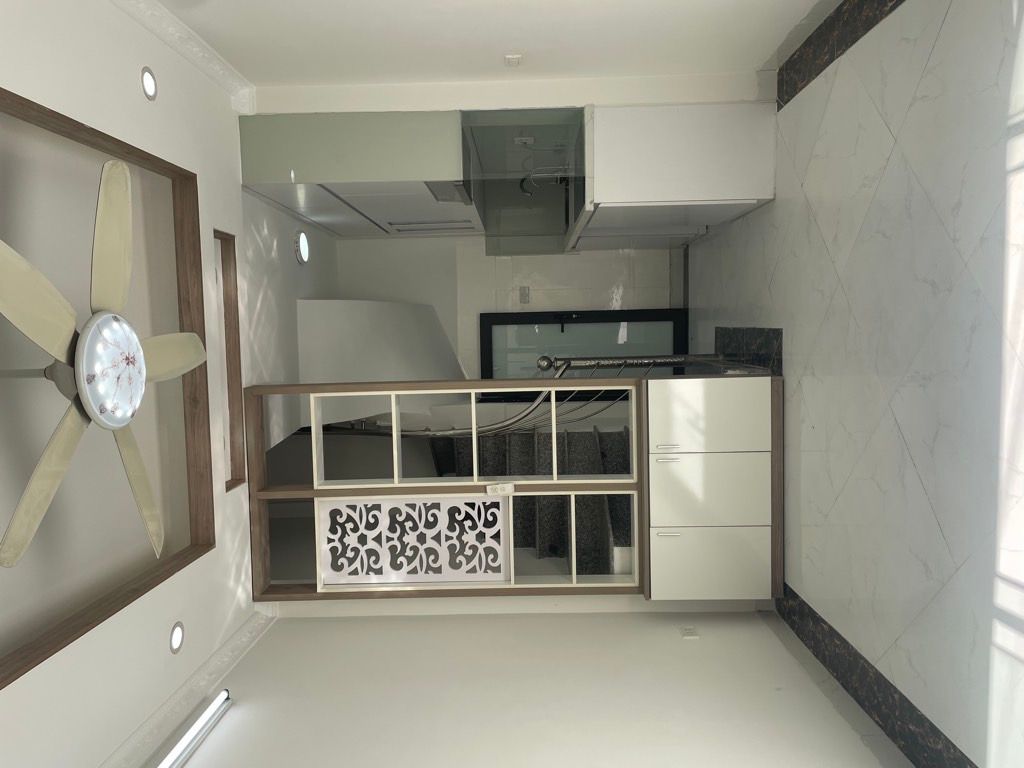 Bán nhà Thanh Lân - diện tích 24m2 5 tầng - Ngõ 3 gác tránh - giá 4,25 tỷ