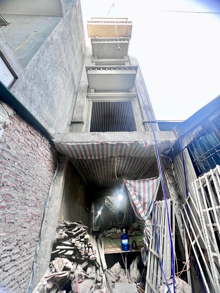 Bán nhà Thuý Lĩnh - diện tích 37m2 5 tầng - 100m ra ô tô tránh - giá 6,7 tỷ