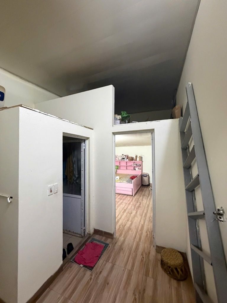 Bán nhà Giải Phóng - diện tích 60m2 1 tầng - Ô TÔ VÀO NHÀ - giá 2,6 tỷ